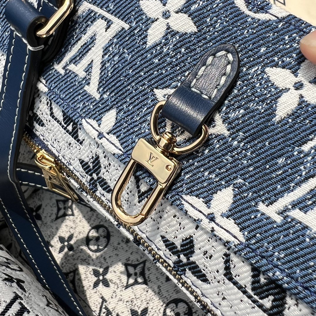 LV 164169 bag