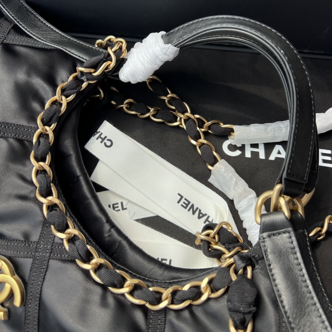 Chanel 165563 Advanced Bag