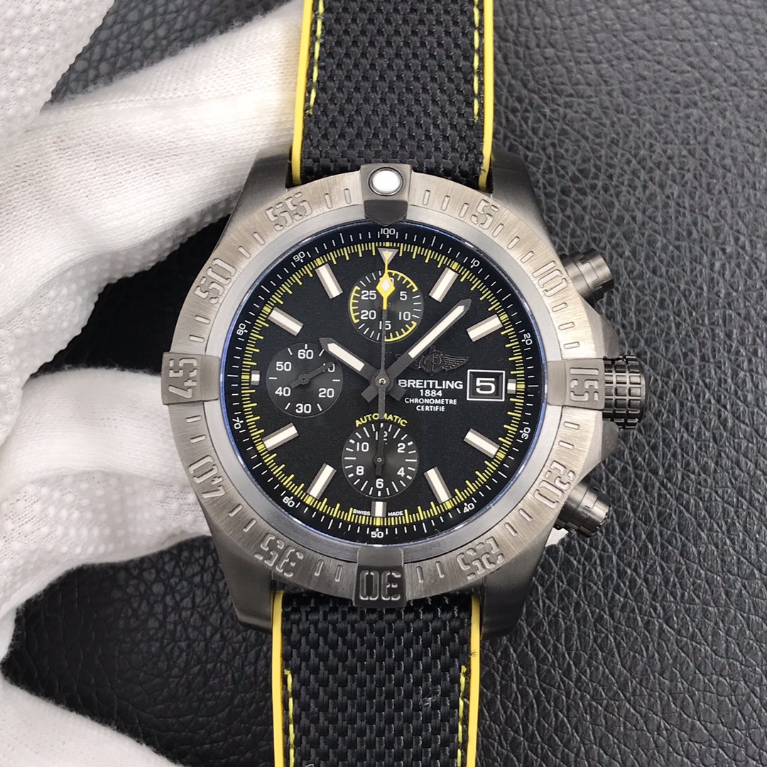 Breitling's new watch BREITLING AVENGER BANDIT