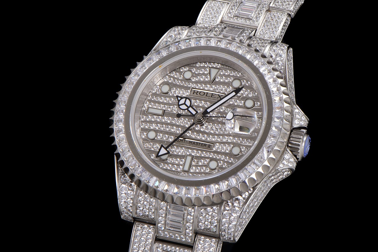 Rolex Greenwich II with pavé diamonds——ROLEX116769TBR-74779B