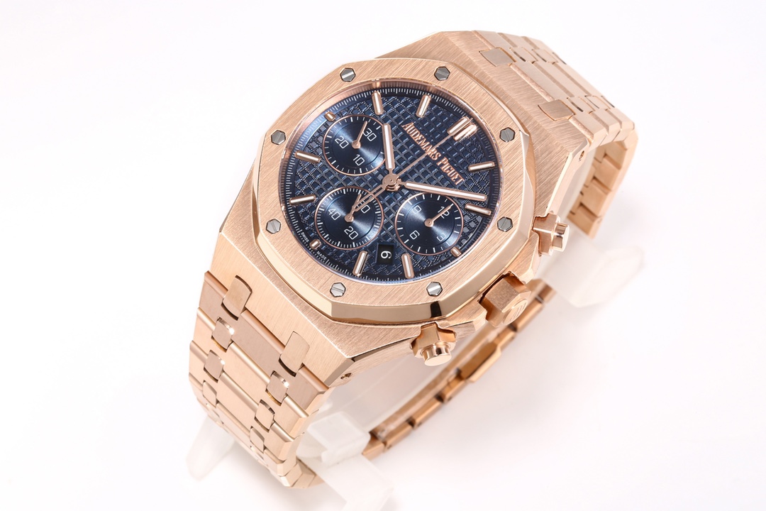The new 26240 chronograph in the Audemars Piguet Royal Oak serie