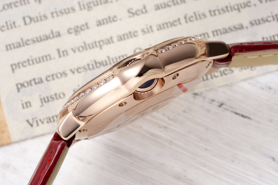 Cartier 33mm blue balloon series watch