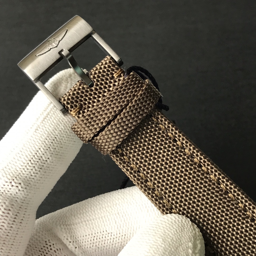 Breitling Avenger Blackbird🐧set with black diamonds original titanium case