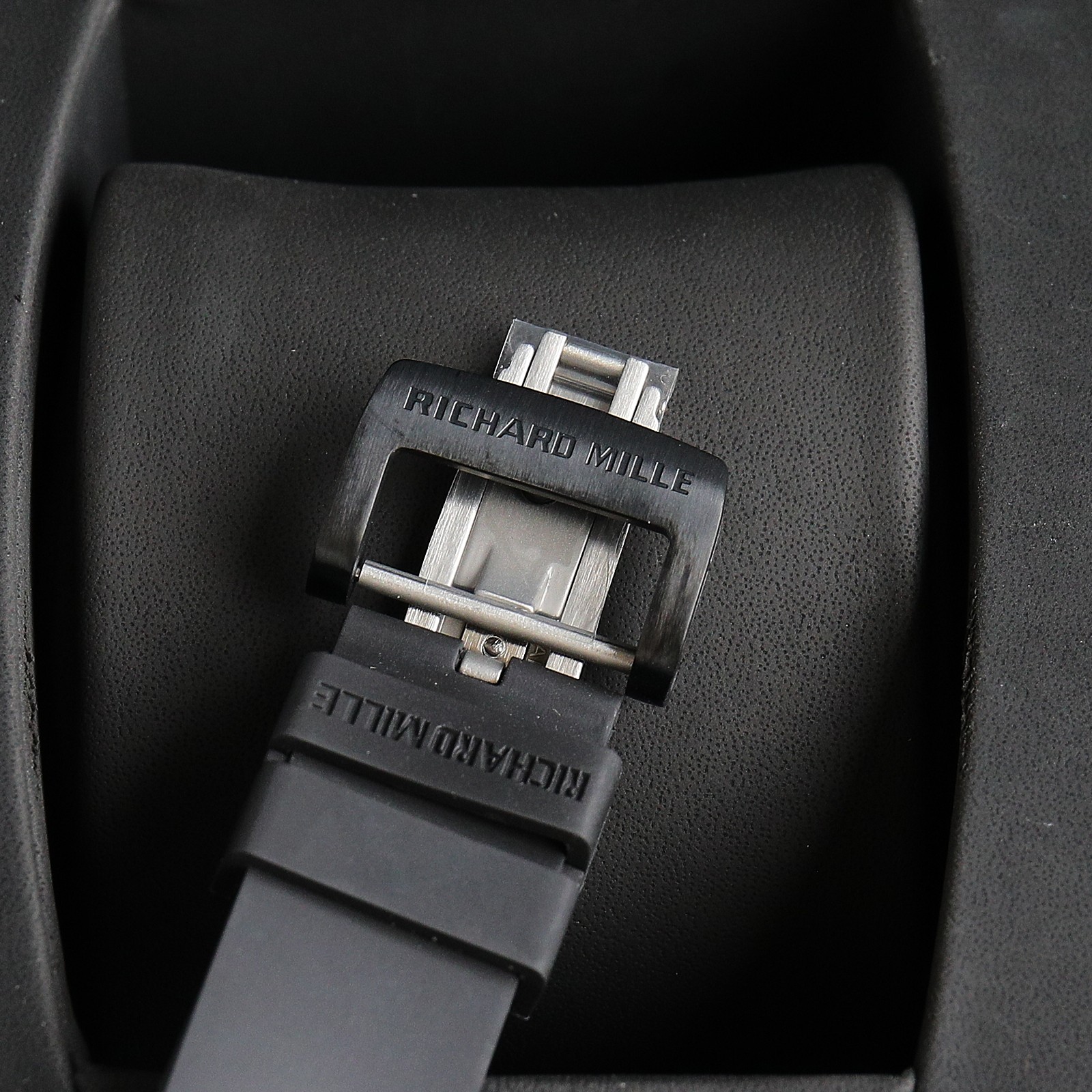 The Chad Mille 35-03 blue watch is a watch launched by Richard Mille.