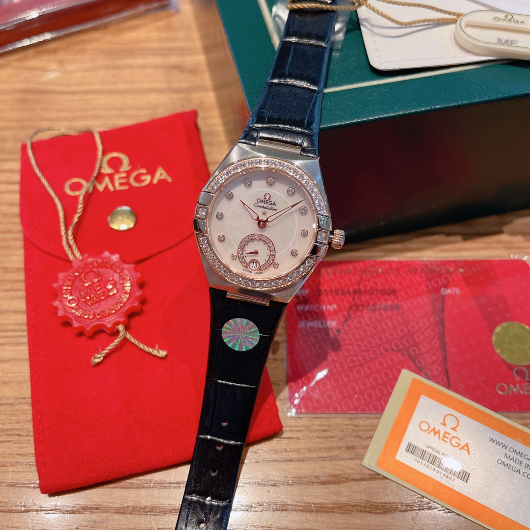 The timeless and charming design of the Omega Constellation series watch