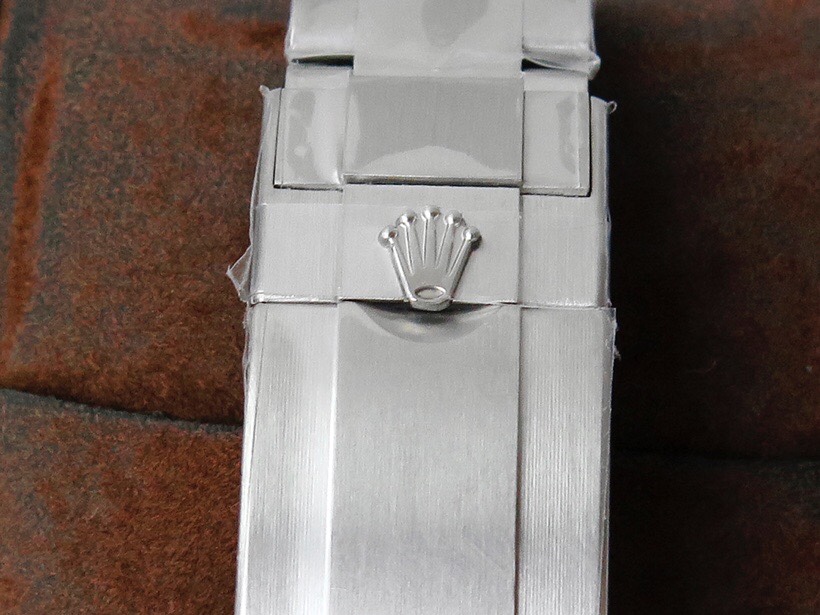 Rolex GMT-Master II Diamond Custom Edition 116765-SARU