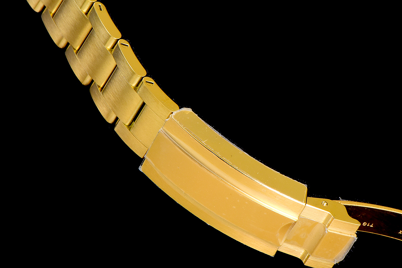 The Heavenly Soldier in the Magical Change Rolex! The fully hollowed out Submariner, the RM027 in Rolex