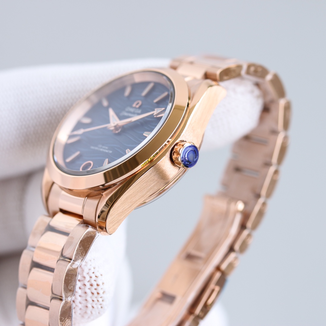 The Omega Seamaster series has a diameter of 34mm.