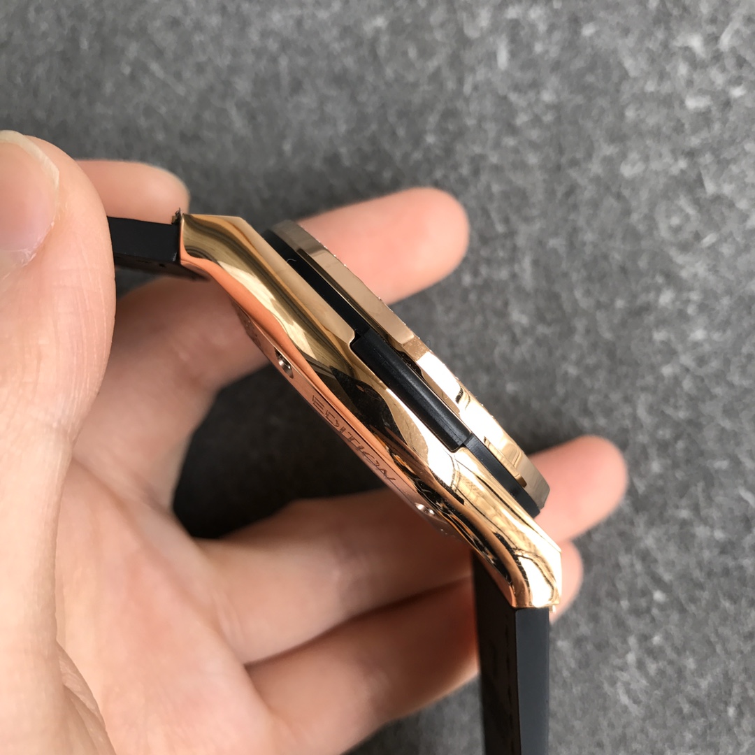 Hublot (CLASSIC FUSION) series tourbillon alone creates the thinnest tourbillon watch in the classic fusion series