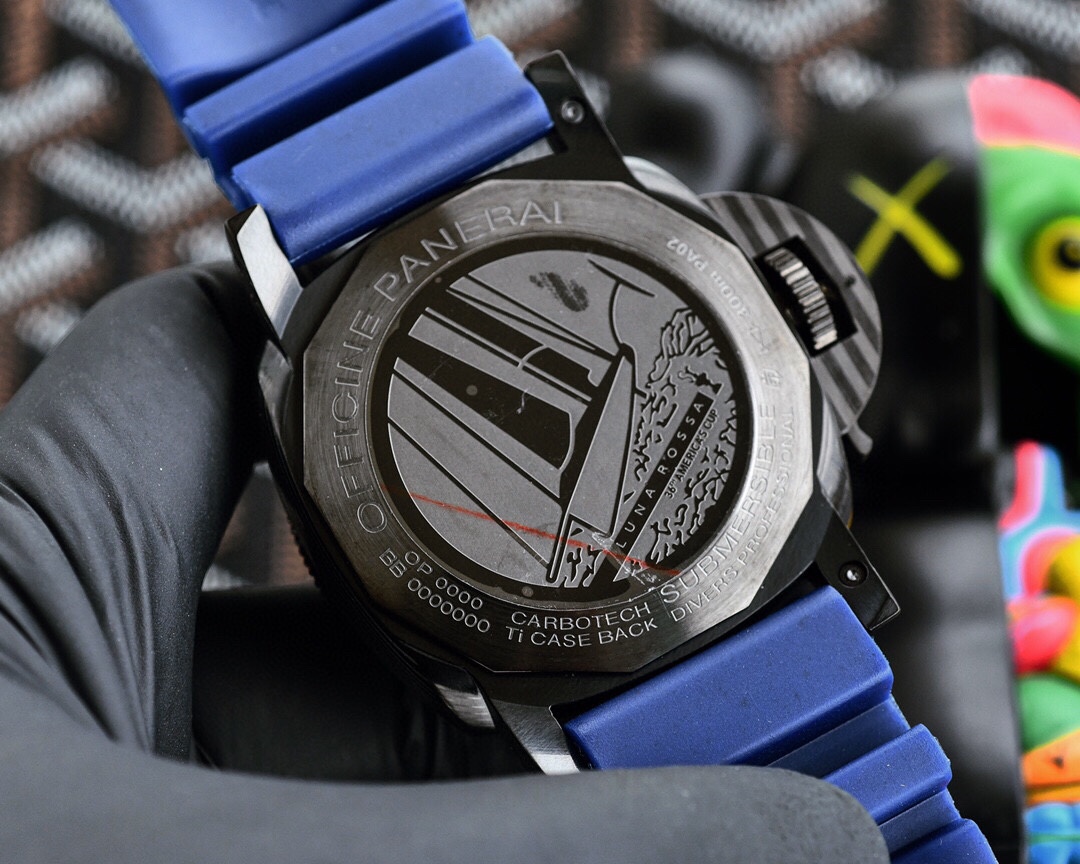 Panerai Submersible Carbotech™ watch, men's 47 mm. Model: PAM1232