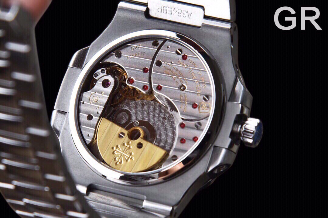 Patek Philippe Nautilus 5712/1A-001 multi-function watch