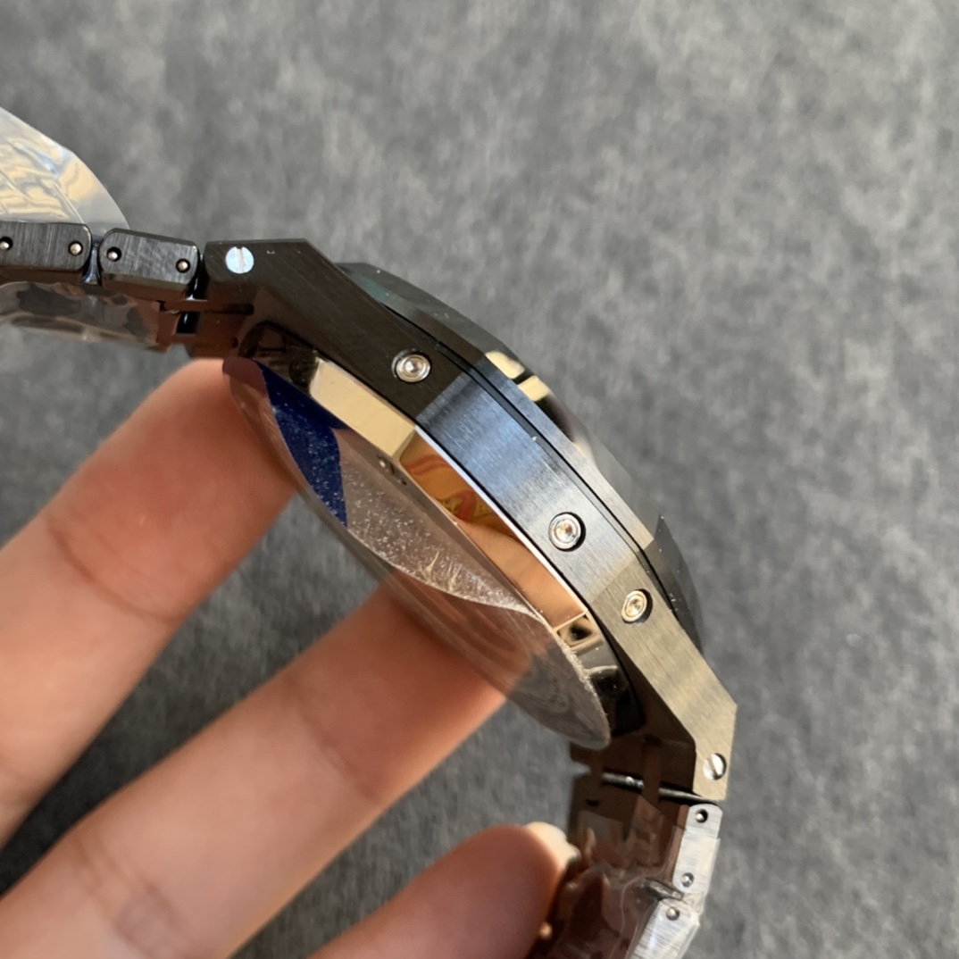 Audemars Piguet Black Ceramic 26579 True Moon Phase Royal Oak series has a