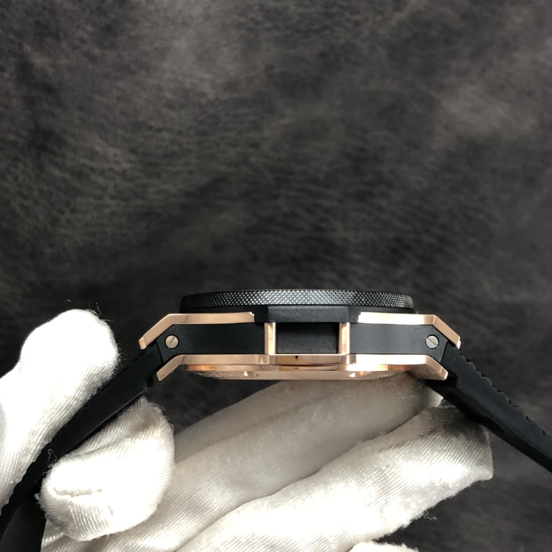 Hublot Hublot BIG BANG series 301.PX.130.RX watch