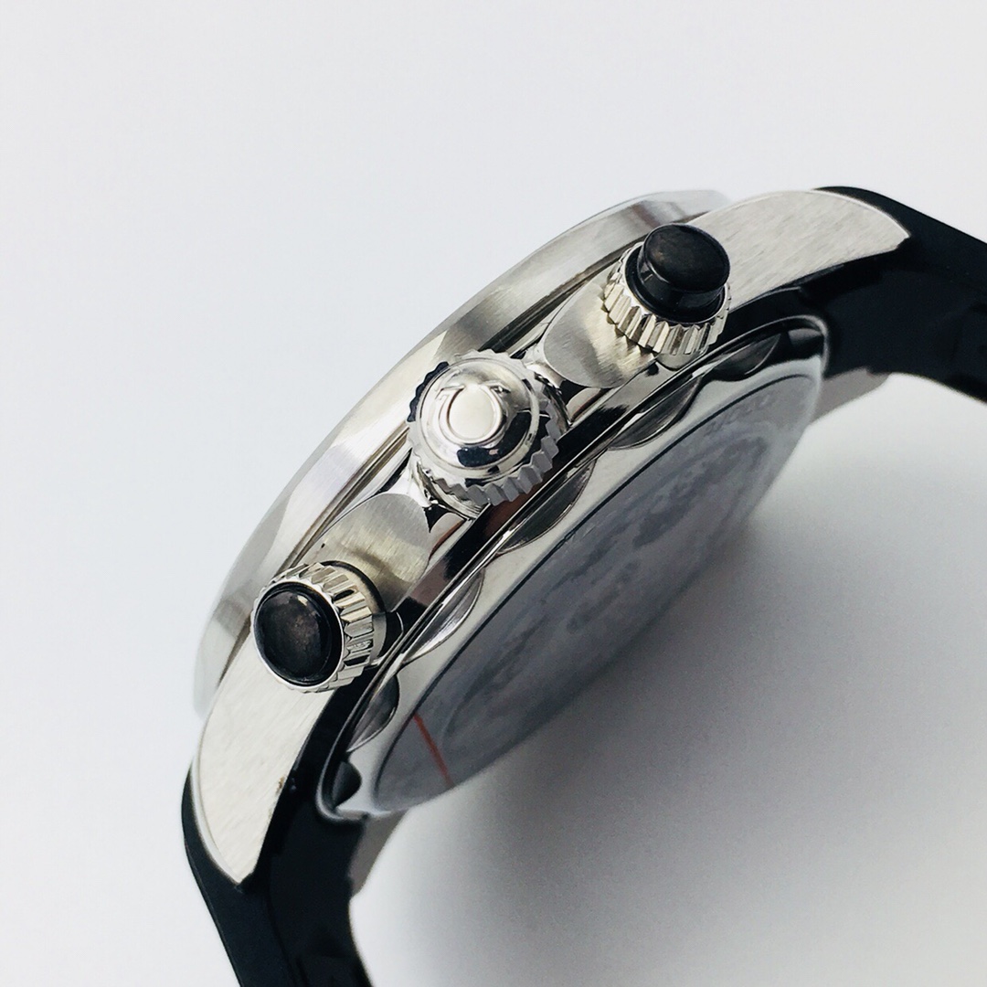 OMEGA's new Seamaster 300M series multi-functional men's watch! Details: