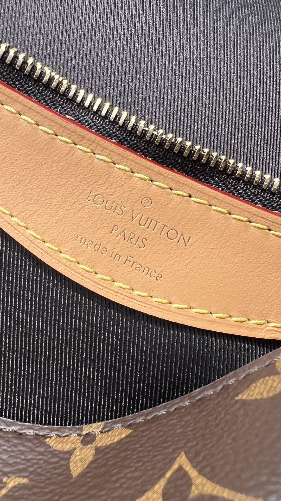 LV165032 bag