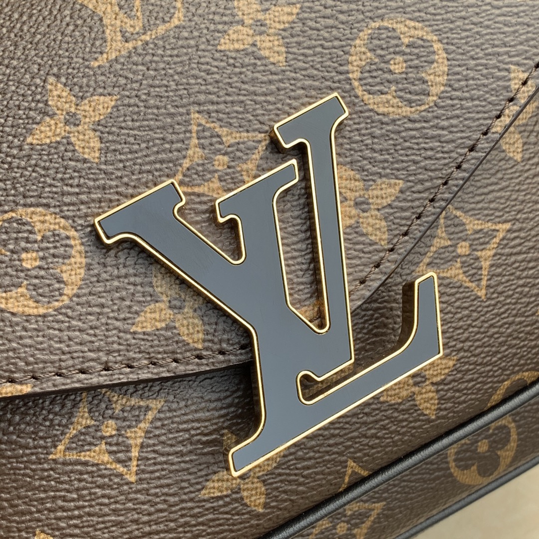 LV M45592 bag