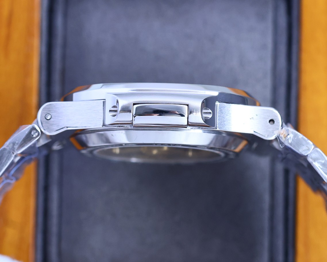 Patek Philippe's king of steel watches, the Nautilus 5711A watch