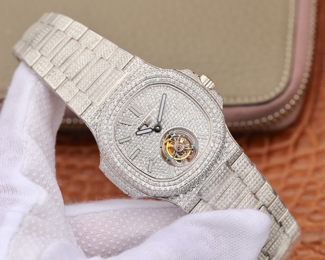 The unique and charming design of the Patek Philippe Starry Tourbillon Watch