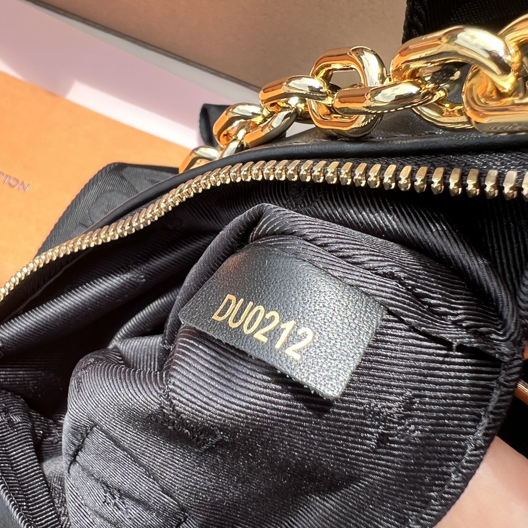 LV164992 bag