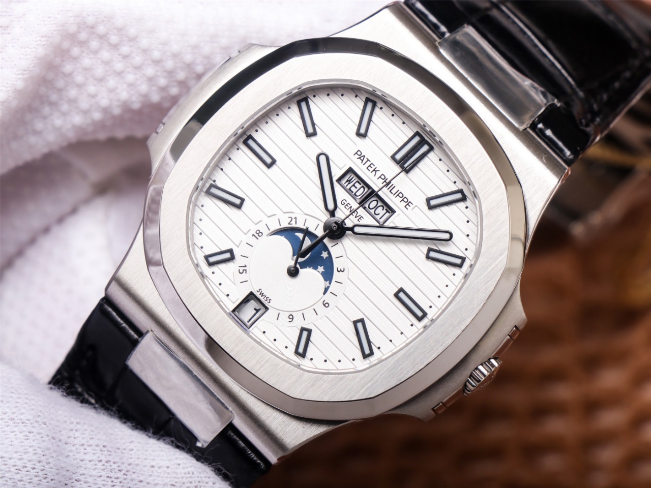 Patek Philippe Sport Elegance Series 5726/1A-010 Watch