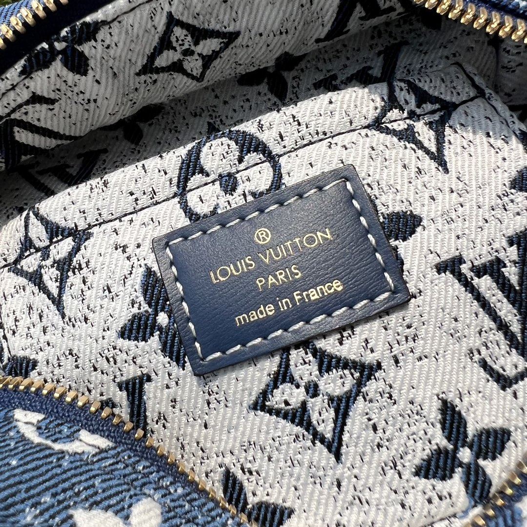 LV164885 denim bag