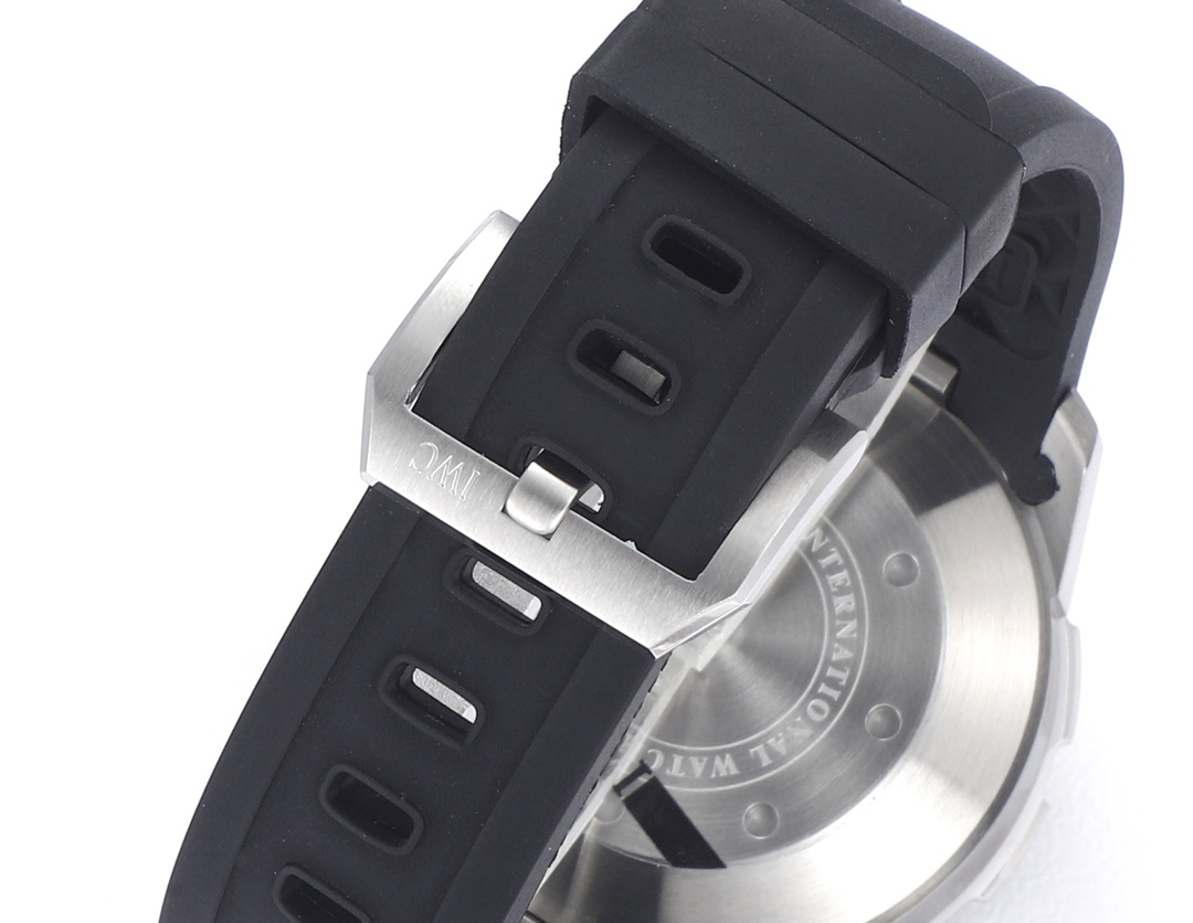 IWC's Ocean series has a history of nearly 50 years