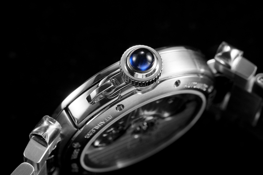 Cartier Pasha series W31074M7Pasha watch