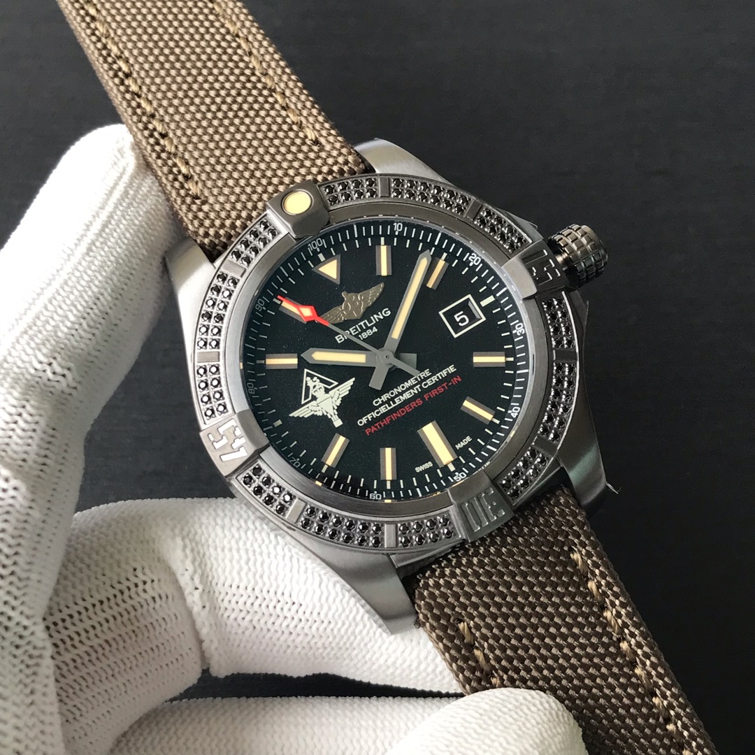 Breitling Avenger Blackbird🐧set with black diamonds original titanium case