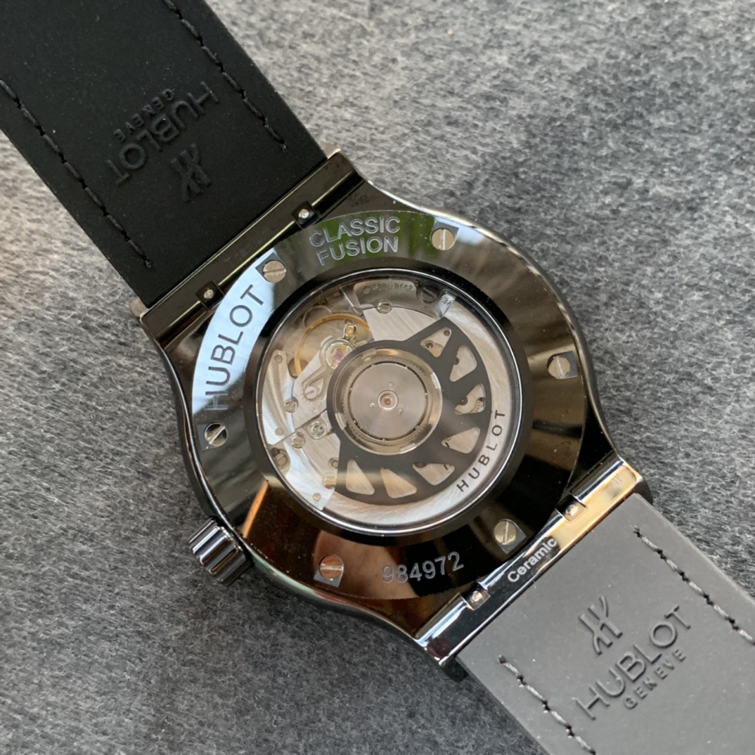 Hublot [ceramic case] 542.CM.1171.RX