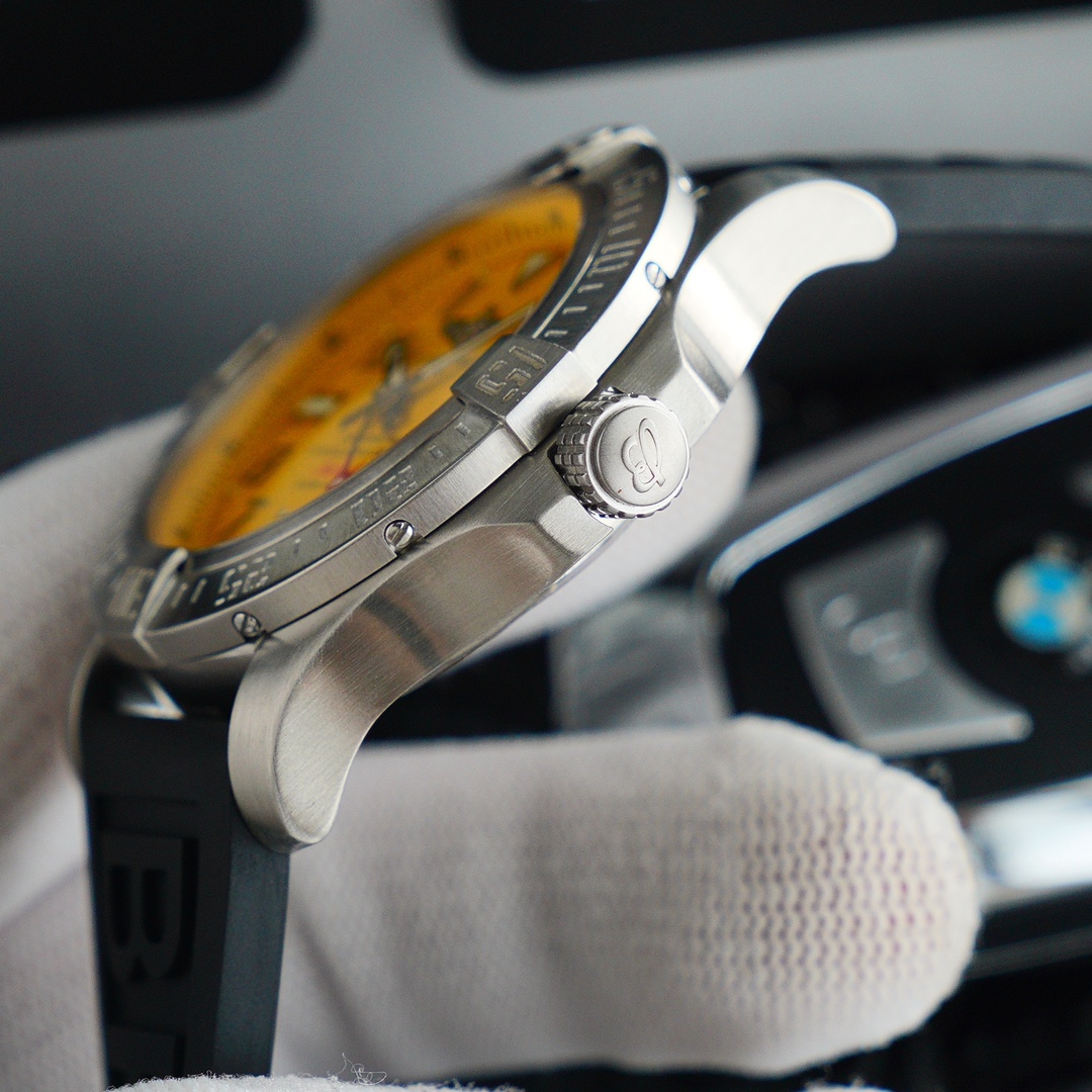 Breitling's classic Avengers series has a resounding name