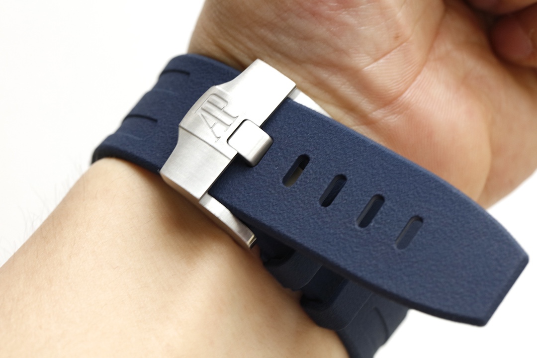 AP Audemars Piguet Royal Oak Series Fruit Watch Model: 26703