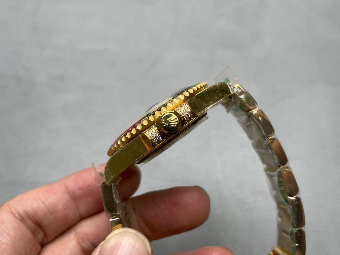 ROF luxury masterpiece, Rolex Submariner rear diamond custom version!