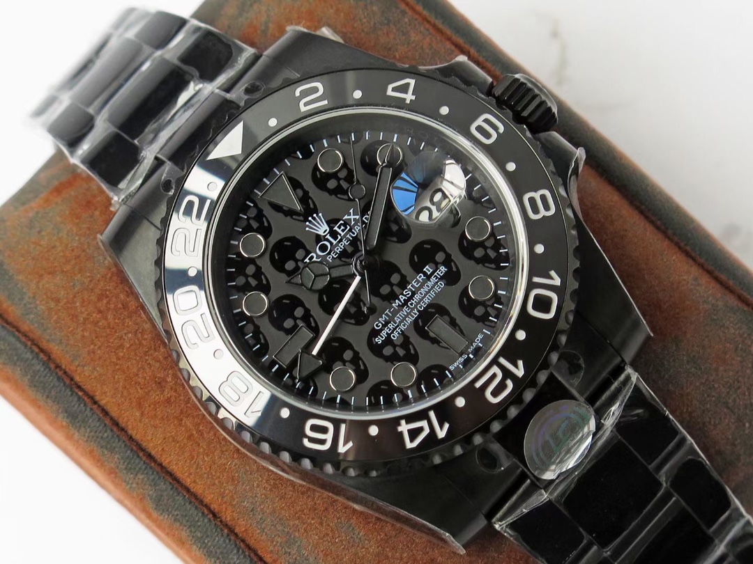 Rolex Greenwich 116713-LN-78209