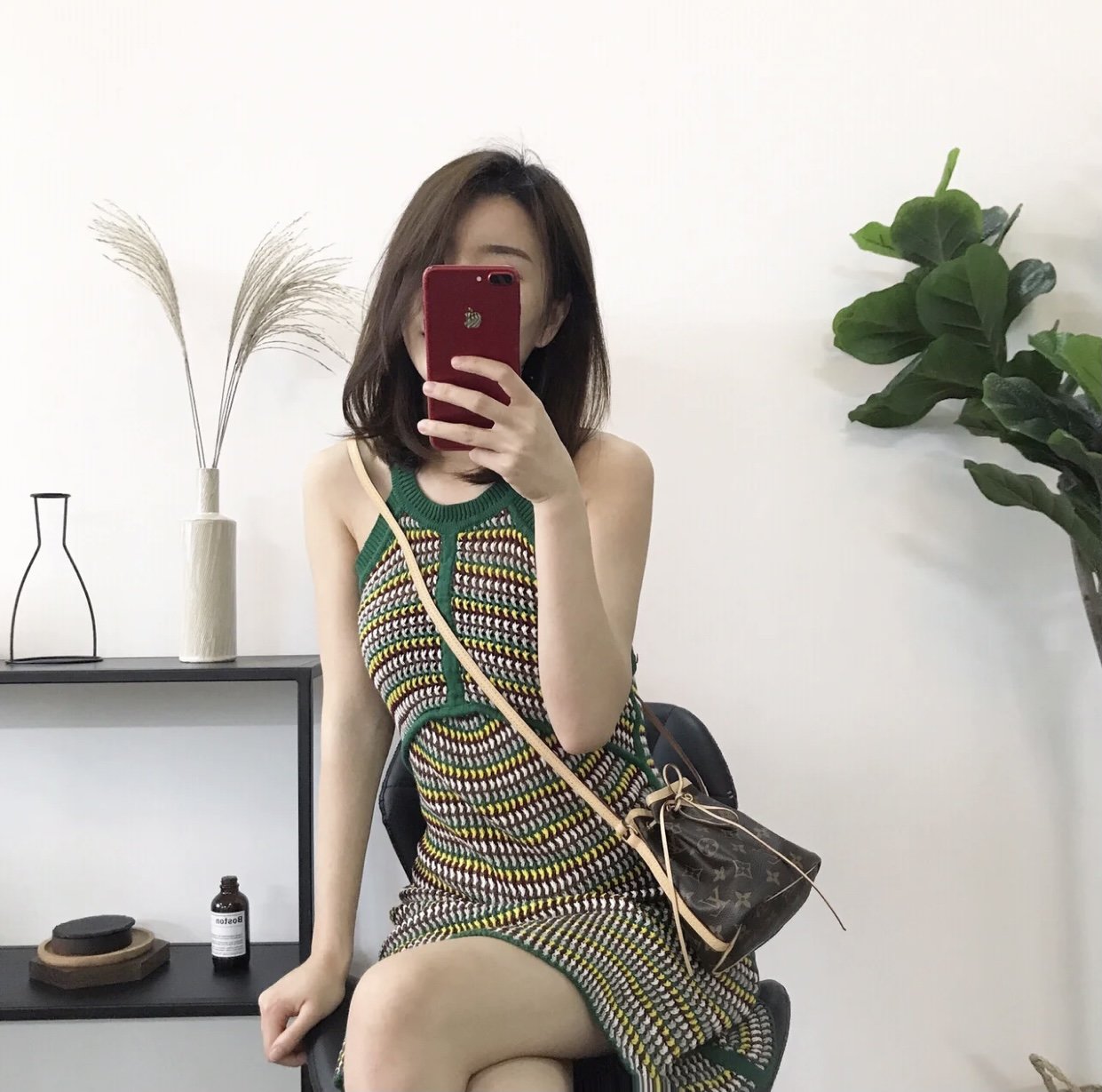 LV 163988 bag style
