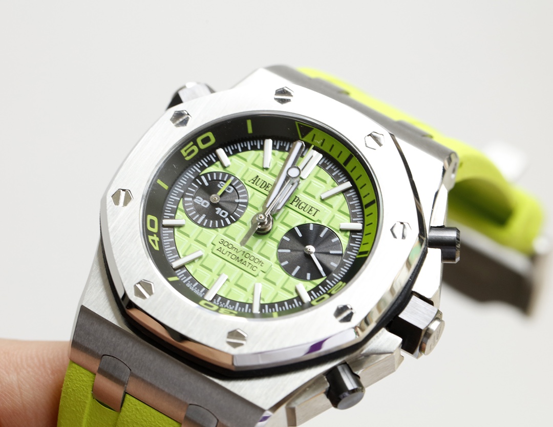 AP Audemars Piguet Royal Oak Series Fruit Watch Model: 26703