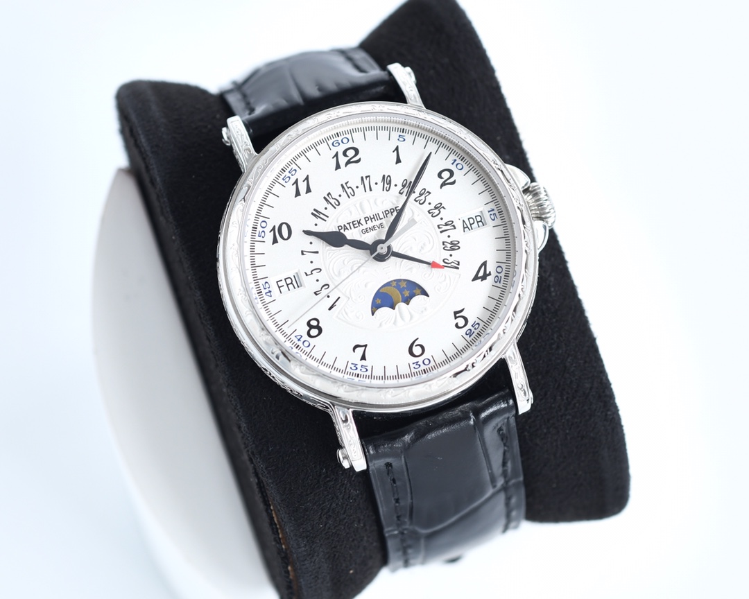 Patek Philippe's classic super complex multi-function 5159 perpetual calendar series watch