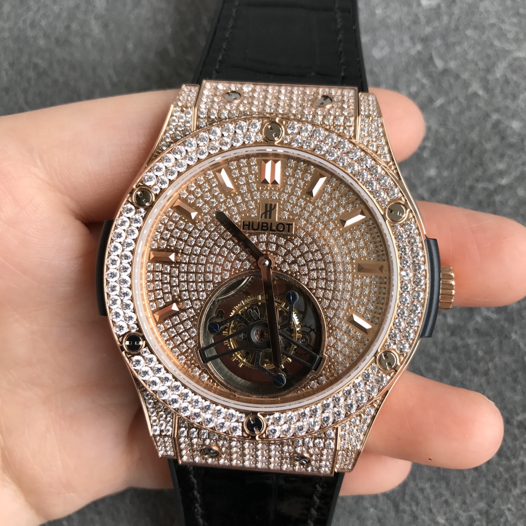 Hublot series tourbillon uniquely creates the thinnest tourbillon watch in the classic fusion series