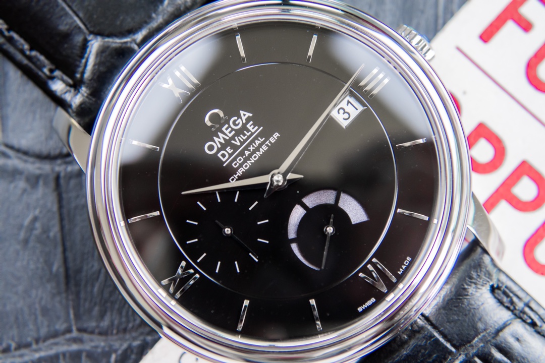 Omega Kinetic Die Fei is equipped with 2824