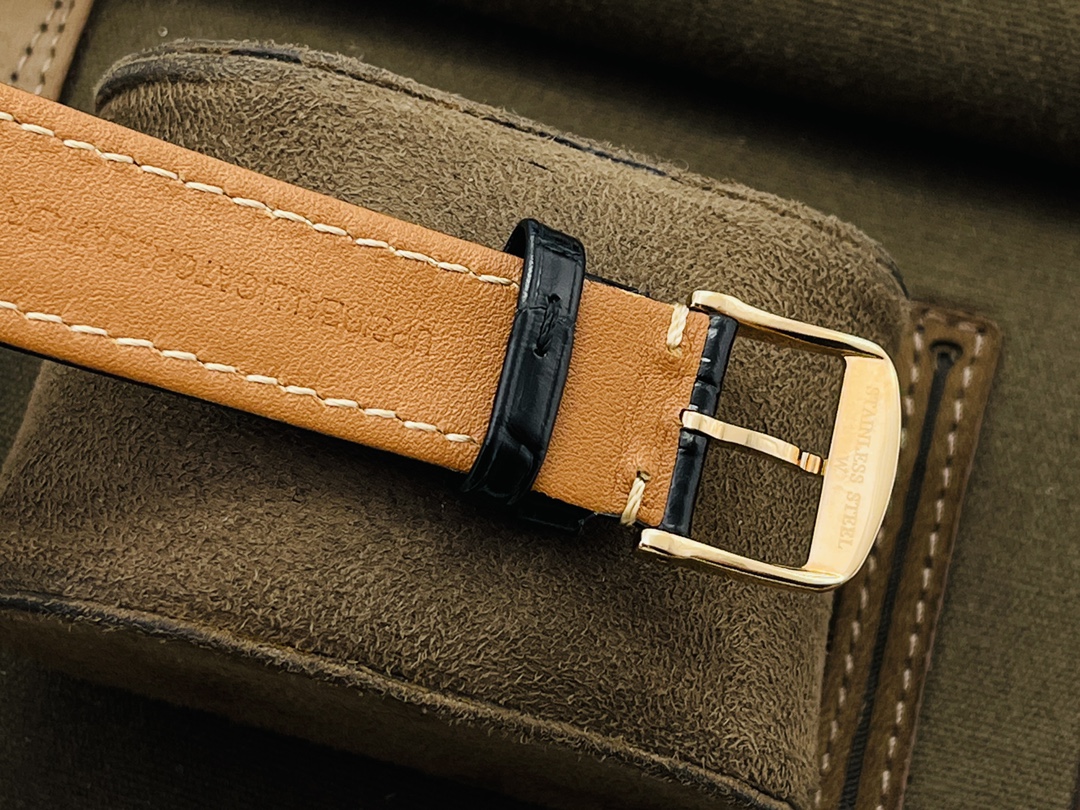 Lon, Gines classic watchmaking traditional series 1832 model: L4.825.4.92.2