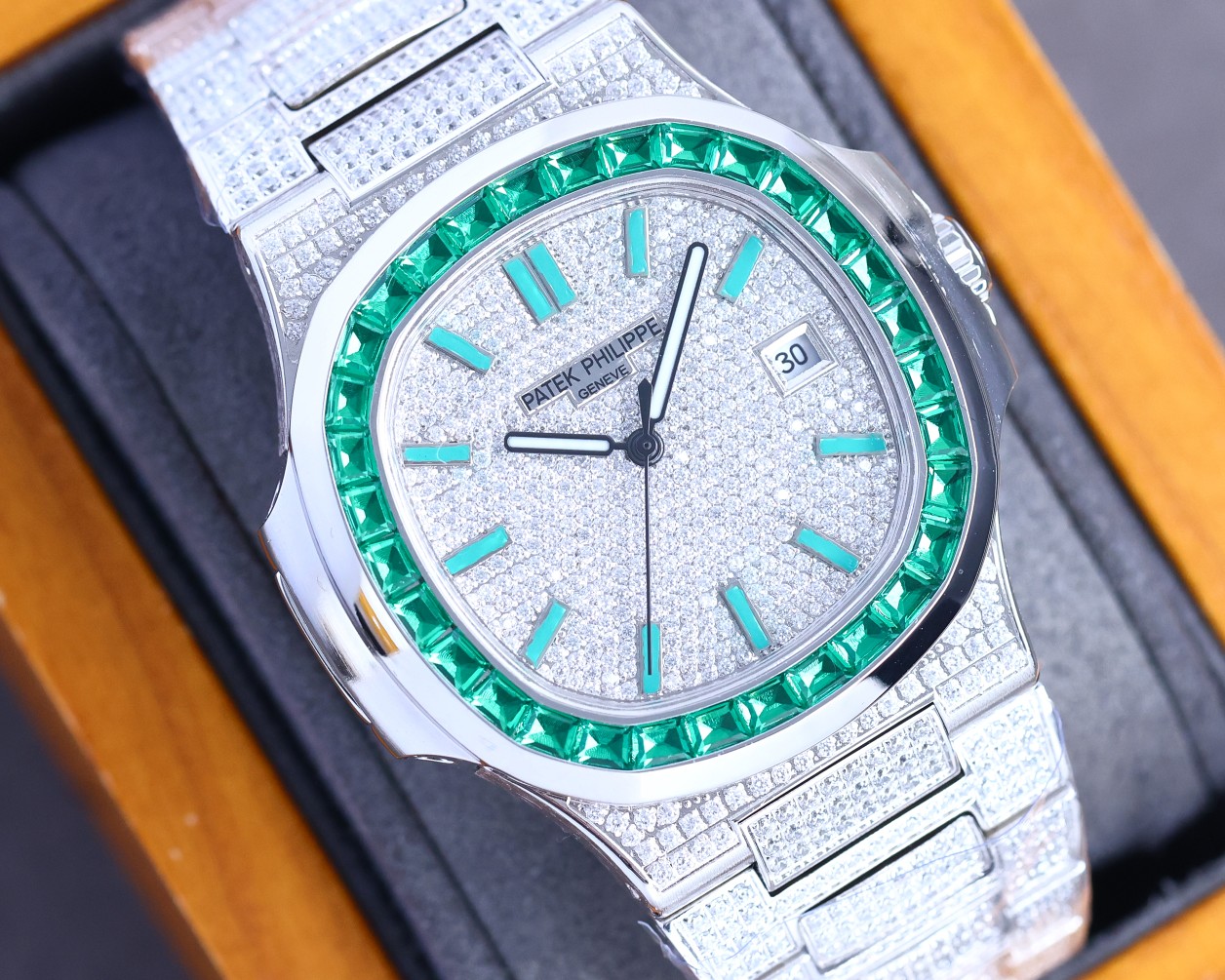 Patek Philippe's king of steel watches, the Nautilus 5711A watch