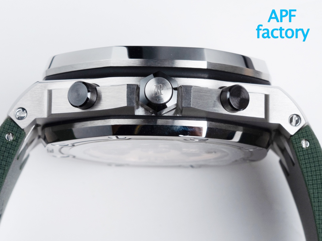 Audemars Piguet Royal Oak Offshore 26238 series 42mm watch