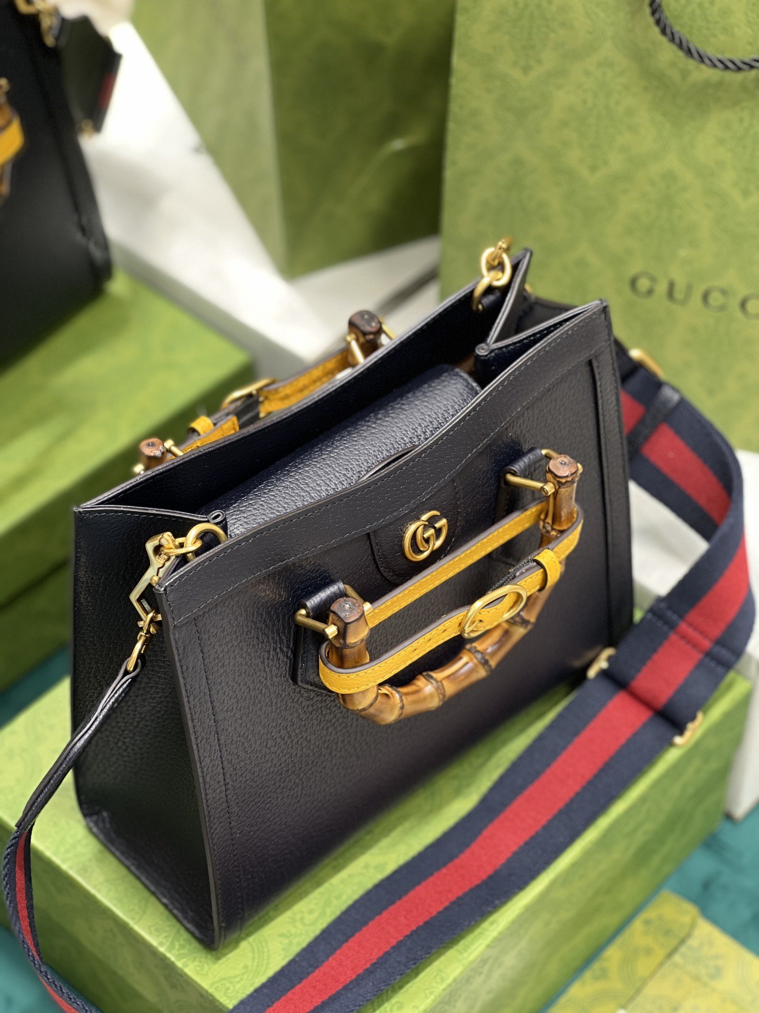 𝗚𝘂𝗰𝗰𝗶 𝗗𝗶𝗮𝗻𝗮702721 bag