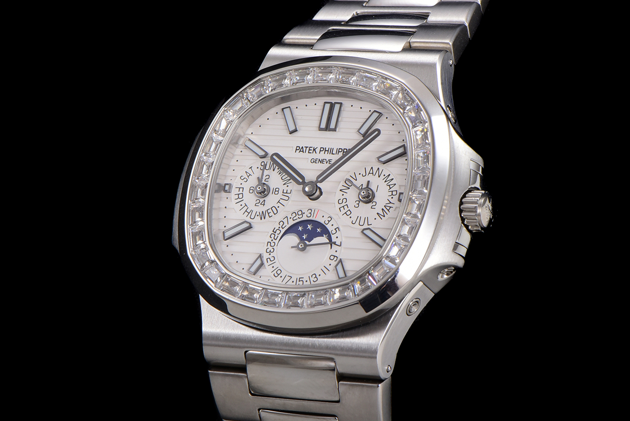 Patek Philippe 5740/1G-001 - the ultra-complex multi-functional Nautilus complex watch