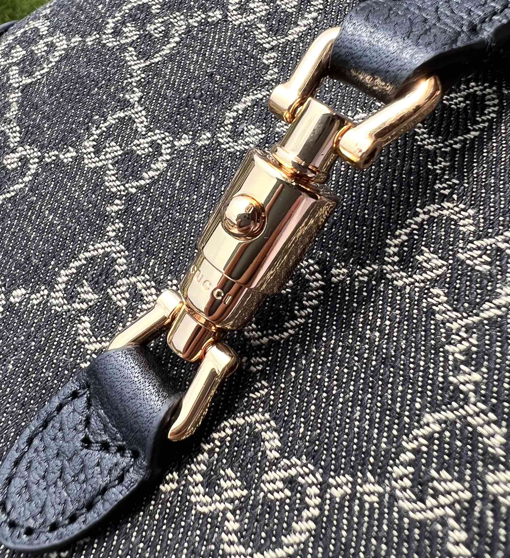 Gucci561100898advanced bag