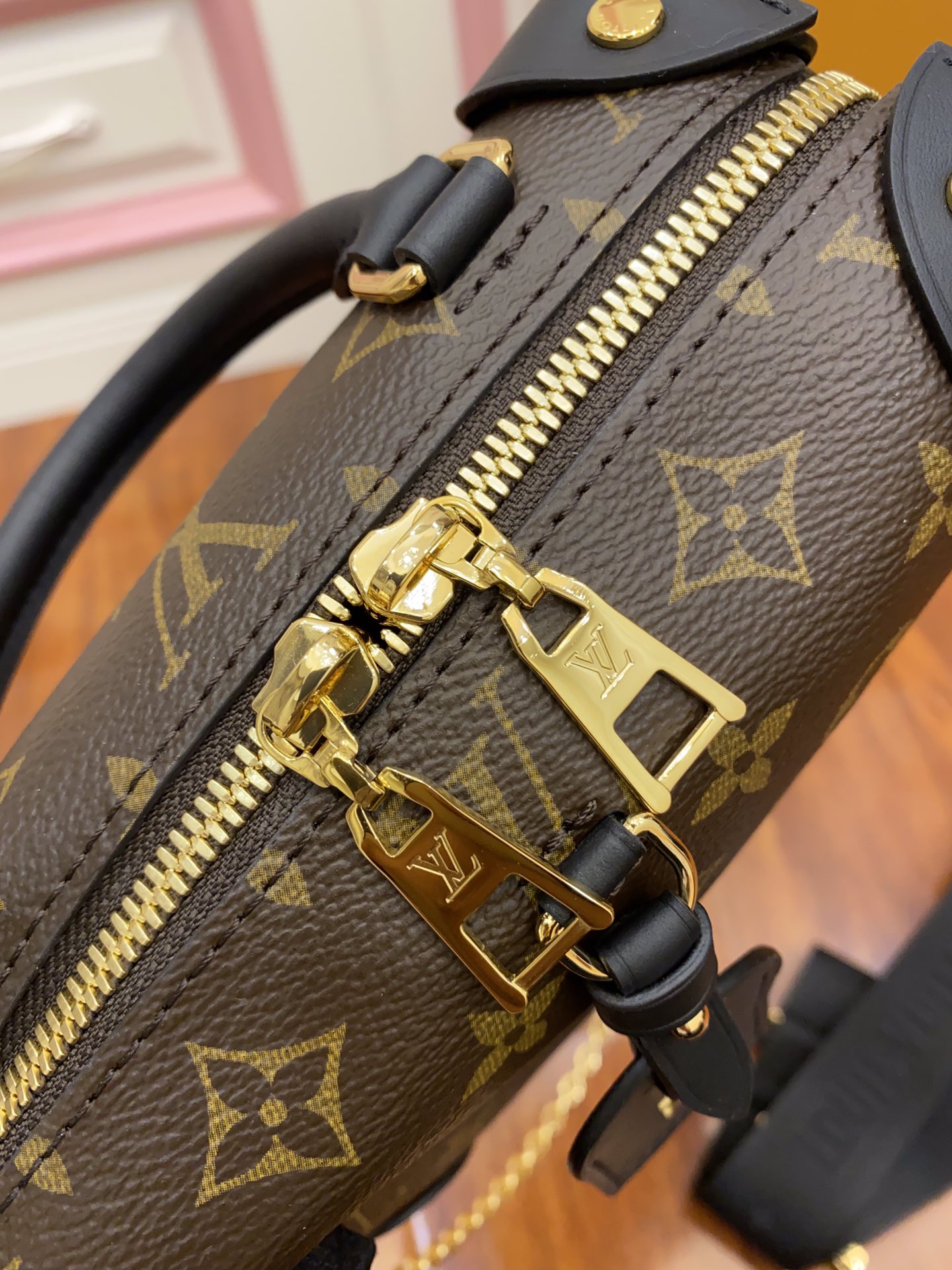 LV M45571 M45531 bag