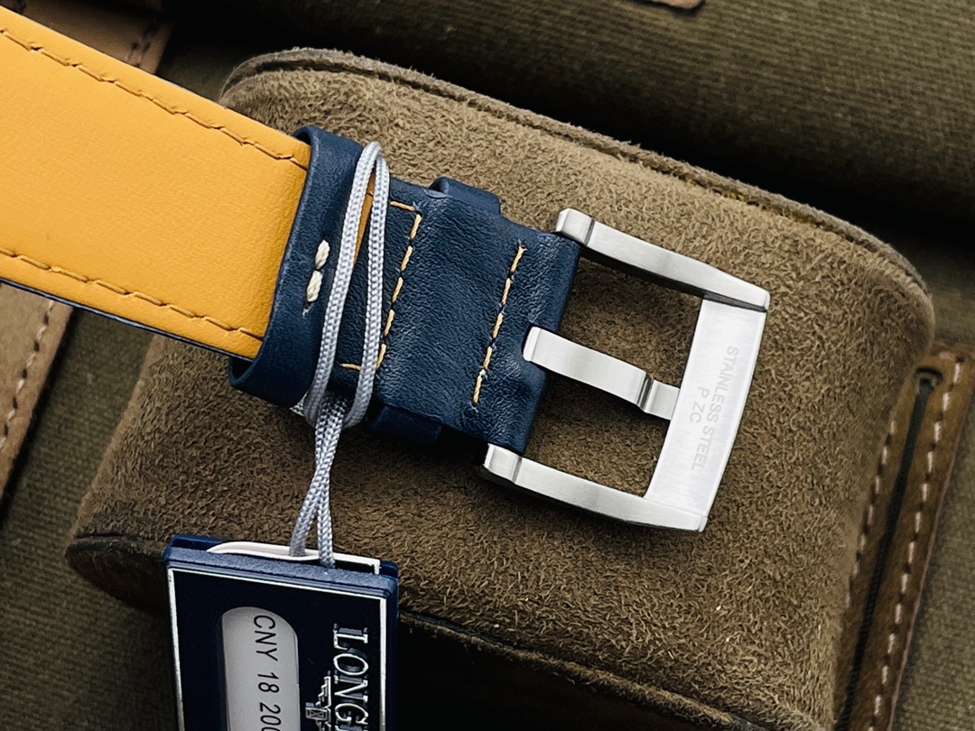 Longines SPIRIT forerunner series L3.810.4.73.6