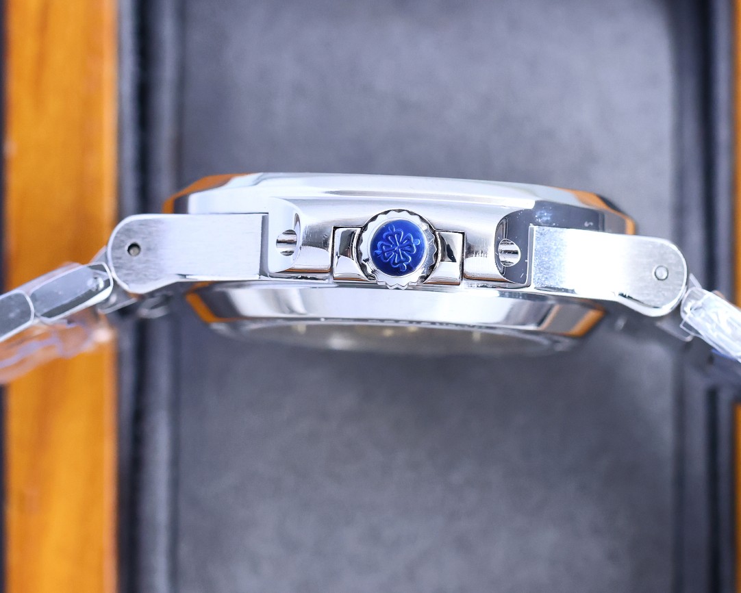 Patek Philippe's king of steel watches, the Nautilus 5711A watch