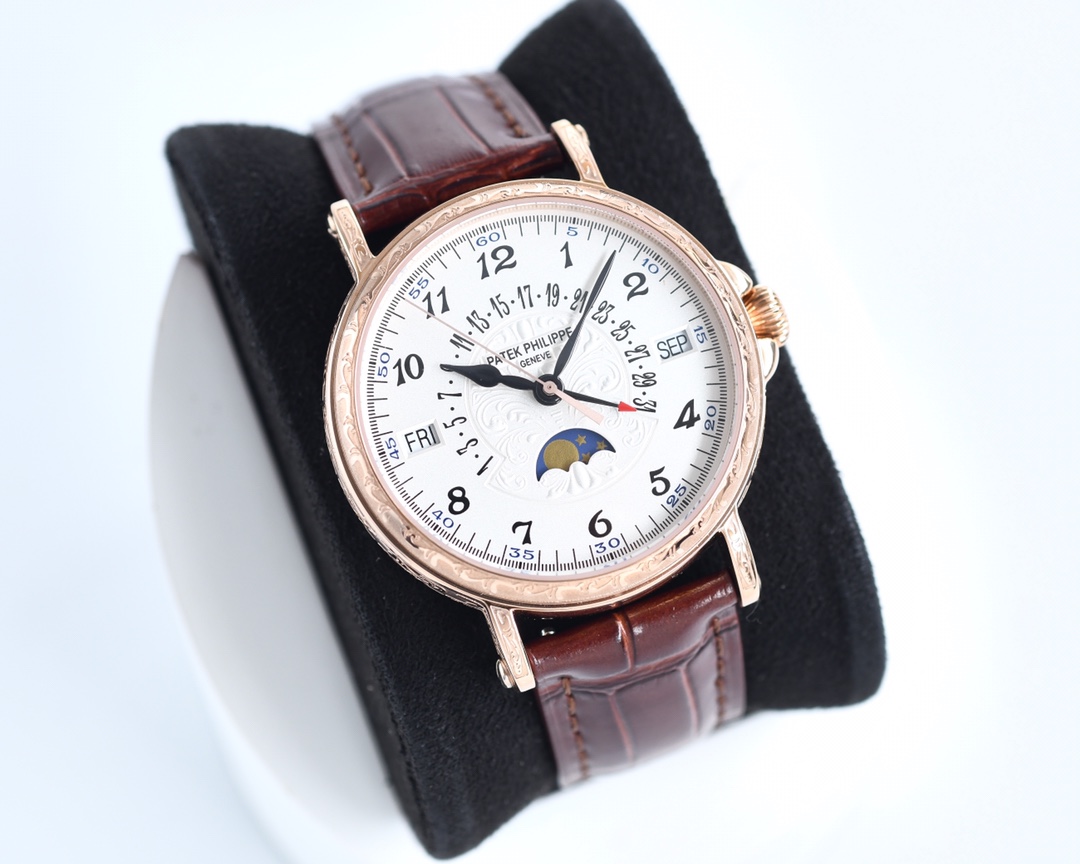 Patek Philippe's classic super complex multi-function 5159 perpetual calendar series watch