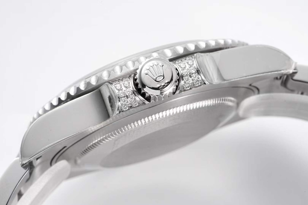 Rolex Greenwich II Custom Edition 116780-SARU