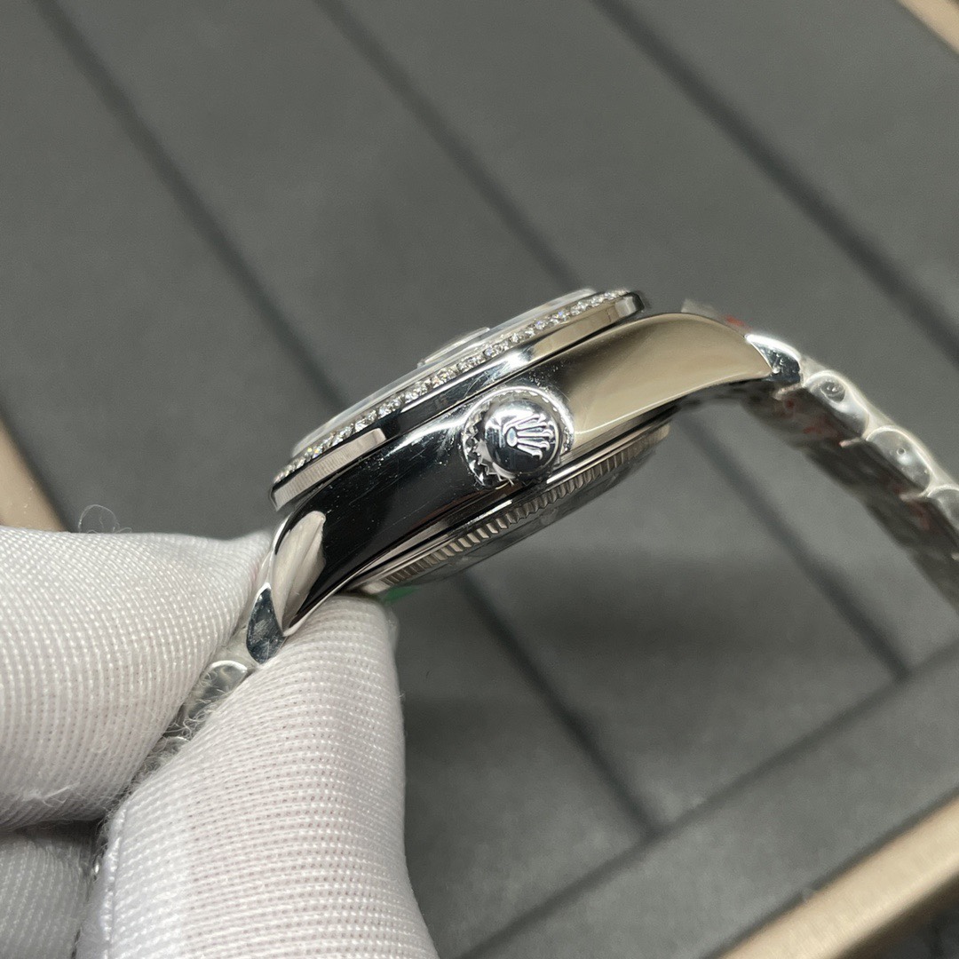 Rolex 28mm logbook women's watch